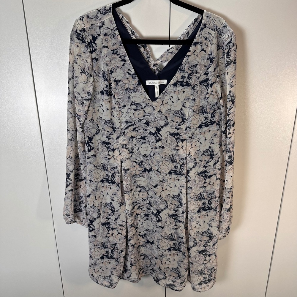 BCBGeneration Floral Print V Neck Long Sleeve Dress Size M Boho